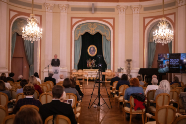 Wykłady, konferencje naukowe, debaty